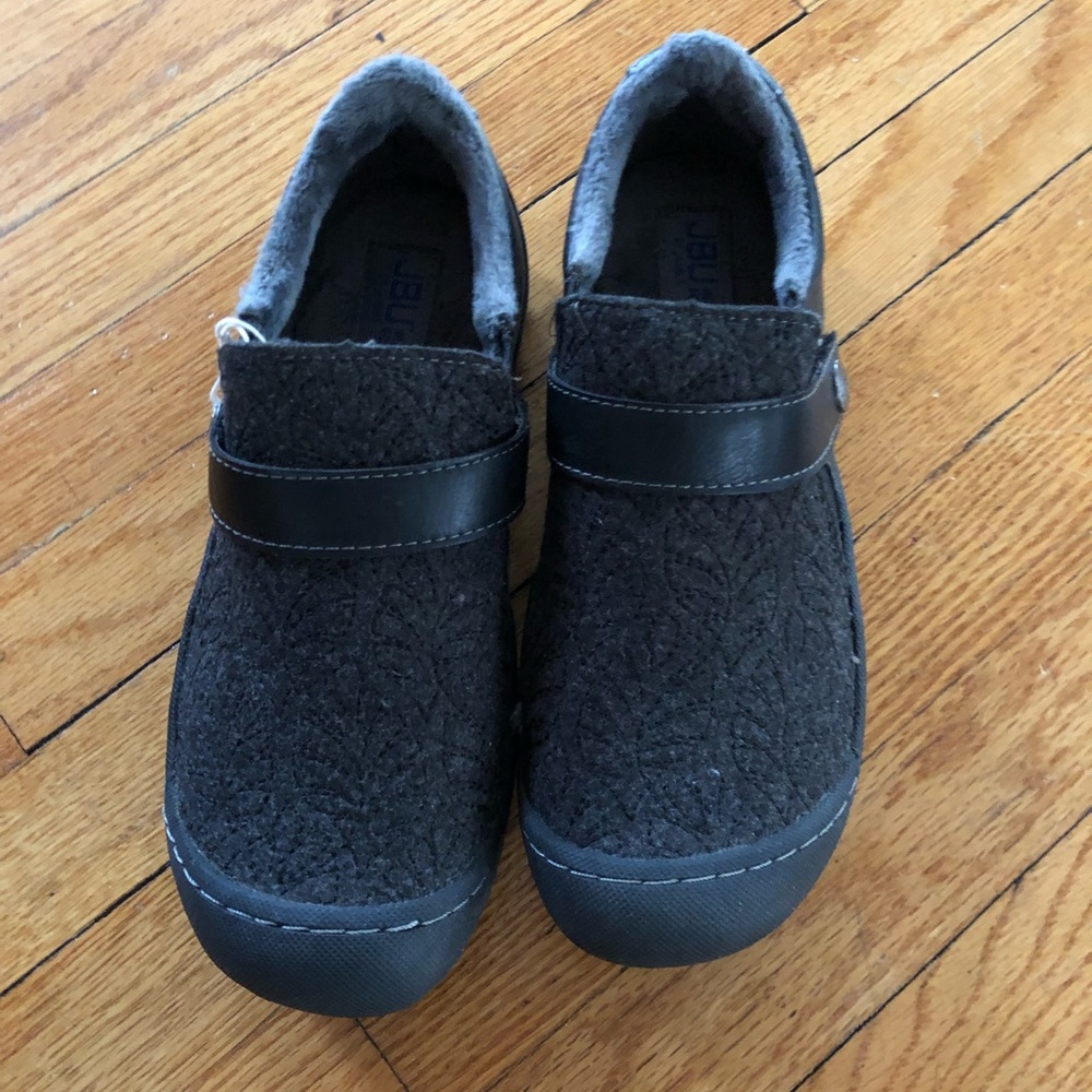 JBU by Jambu size 7 black/dark grey